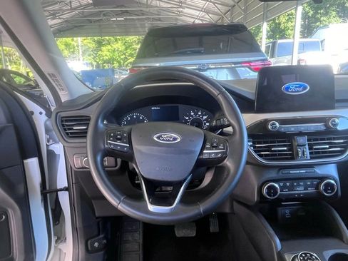 Used 2020 Jeep Grand Cherokee Altitude AWD/4WD image 7