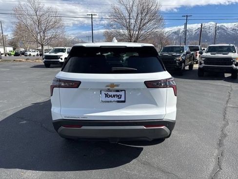 Used 2025 Chevrolet Equinox LT AWD/4WD image 6