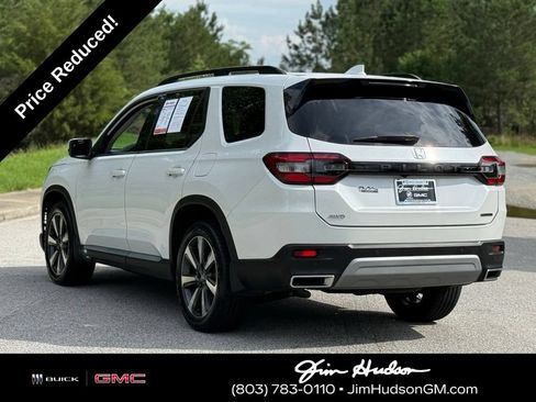 Used 2023 Honda Pilot Touring image 12