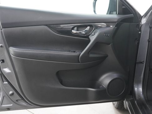 Used 2020 Nissan Rogue SL w/ Premium Package AWD/4WD image 20