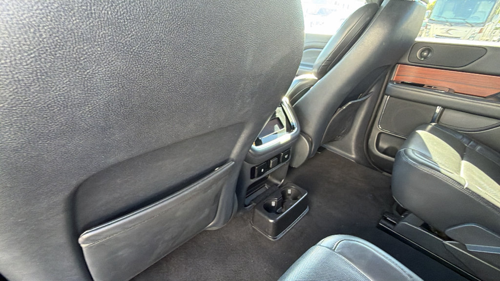 Used 2023 Lincoln Navigator Reserve RWD image 25