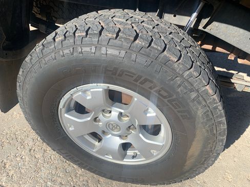 Used 2015 Toyota Tacoma 4x4 Access Cab V6 image 25