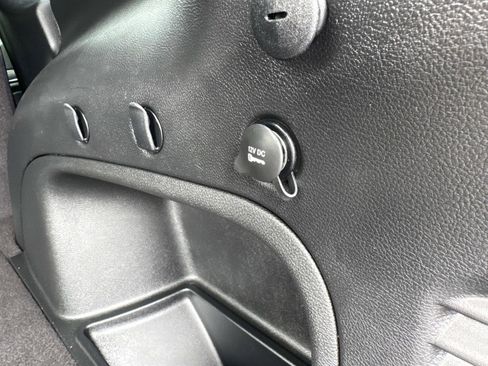 Used 2022 Jeep Grand Cherokee Limited image 13