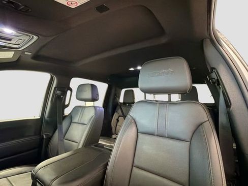Used 2023 Chevrolet Silverado 2500 High Country image 21