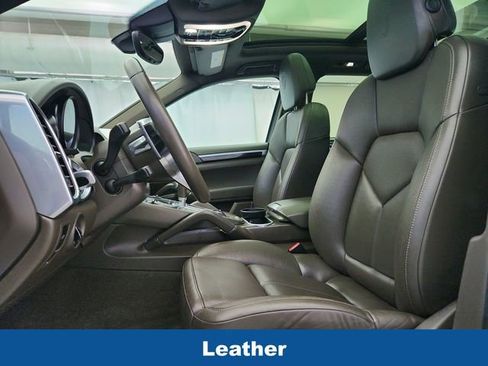 Used 2018 Porsche Cayenne Platinum Edition AWD/4WD image 10
