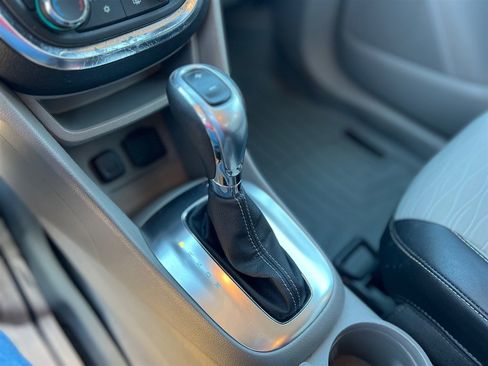 Used 2015 Buick Encore FWD image 28