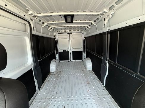 Used 2025 RAM ProMaster 2500 w/ Convenience Group FWD image 23