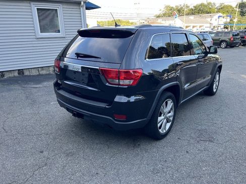 Used 2012 Jeep Grand Cherokee Laredo AWD/4WD image 4