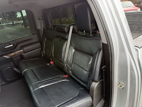 Used 2021 GMC Sierra 3500 SLE w/ SLE Convenience Package AWD/4WD image 17