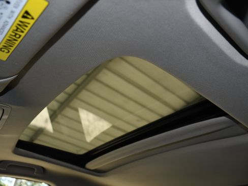 Used 2012 Acura TSX w/ Technology Package image 7