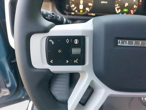 New 2025 Land Rover Defender 110 S image 17