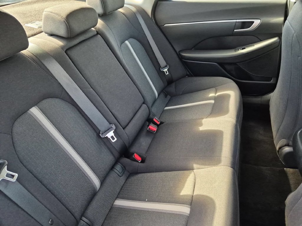 Used 2025 Hyundai Sonata SEL FWD image 30