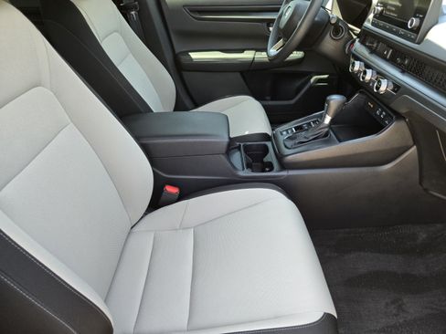 Used 2023 Honda CR-V EX image 10