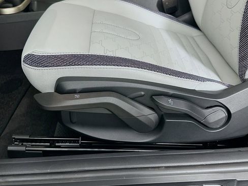 Certified 2025 MINI Cooper S image 20