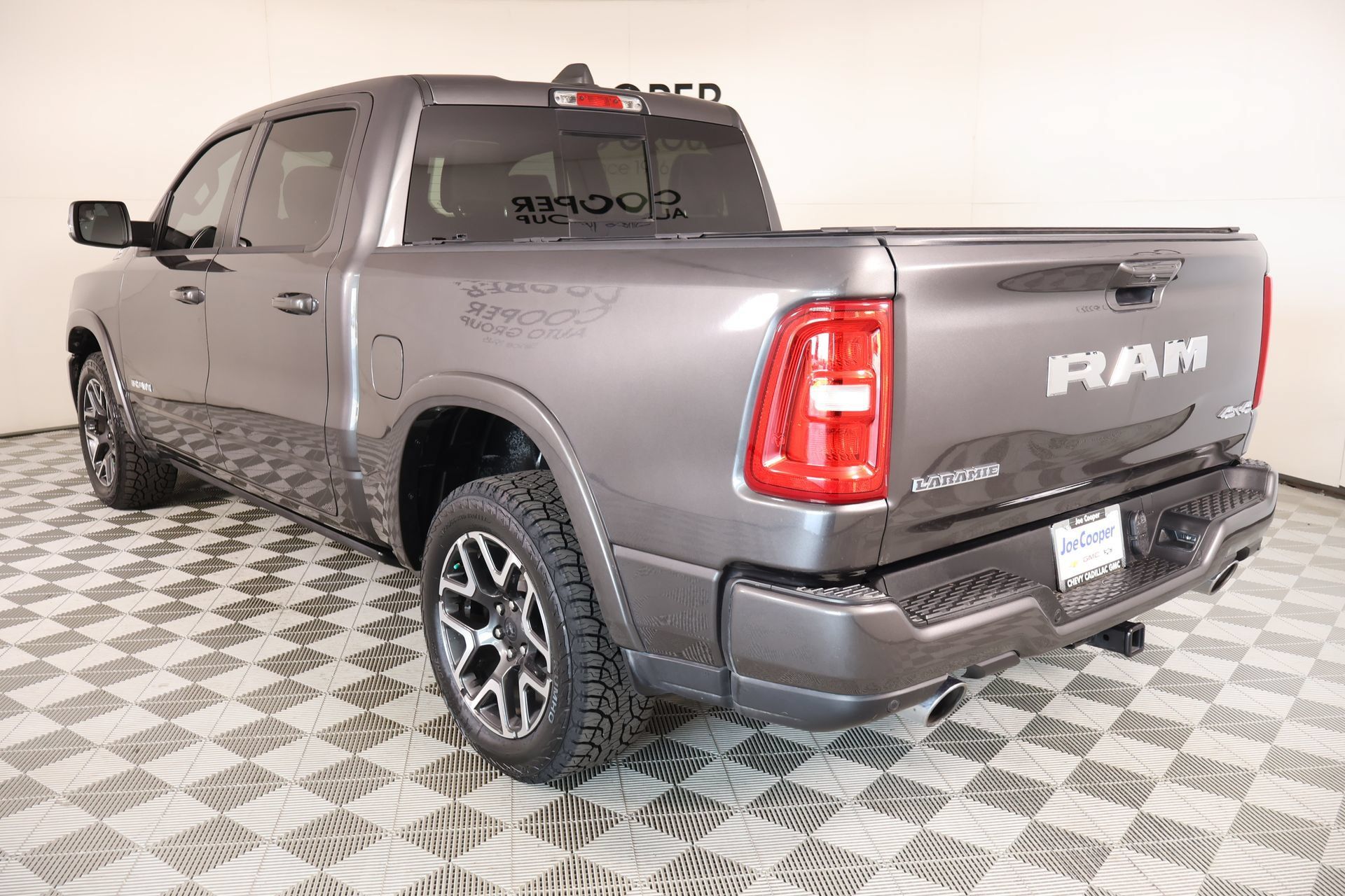 Used 2025 RAM 1500 Laramie w/ Laramie Southwest Edition AWD/4WD image 25