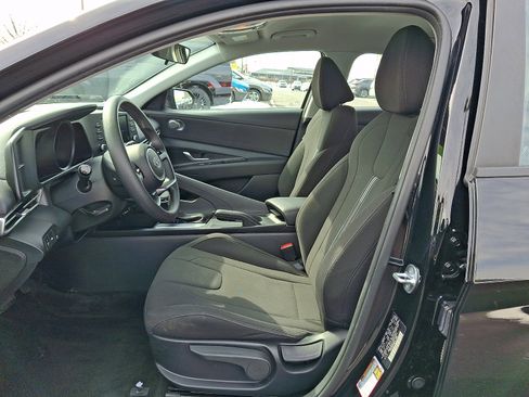 Certified 2023 Hyundai Elantra SEL image 11