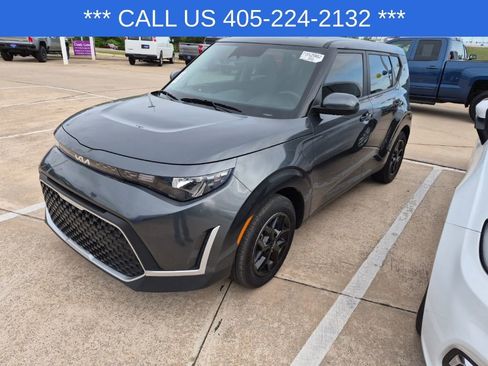 Used 2024 Kia Soul LX w/ Option Group 015 FWD image 1