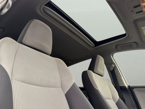 Used 2015 Toyota RAV4 XLE image 19