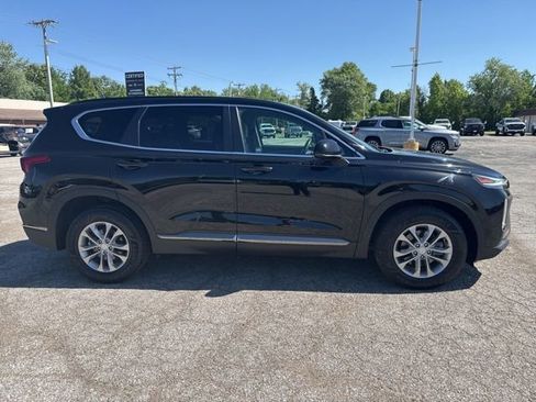 Used 2019 Hyundai Santa Fe SE w/ Cargo Package FWD image 4