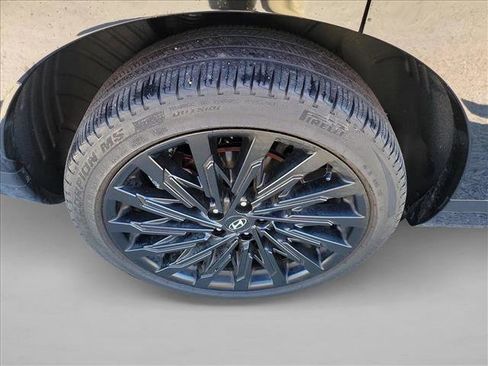 Used 2024 Hyundai Santa Fe Calligraphy FWD image 11