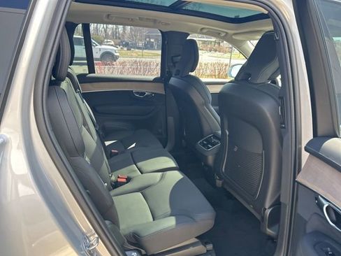 Certified 2025 Volvo XC90 B6 Plus AWD/4WD image 10