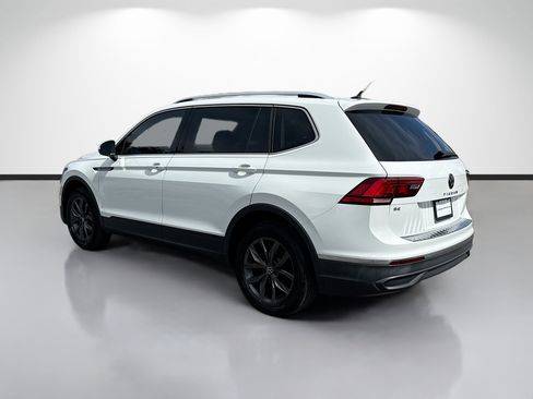 Used 2024 Volkswagen Tiguan SE FWD image 5