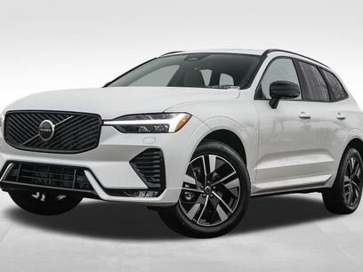 New 2026 Volvo XC60 B5 Core w/ Climate Package