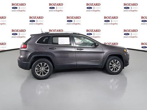 Used 2020 Jeep Cherokee Latitude Plus w/ Comfort/Convenience Group AWD/4WD image 9