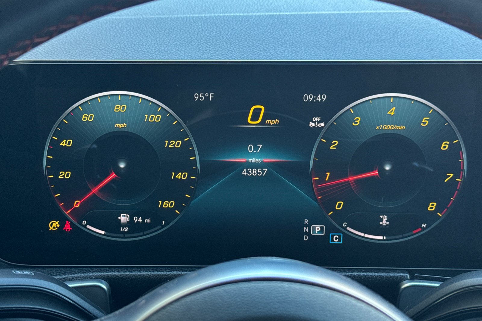 Used 2023 Mercedes-Benz GLB 250 image 24