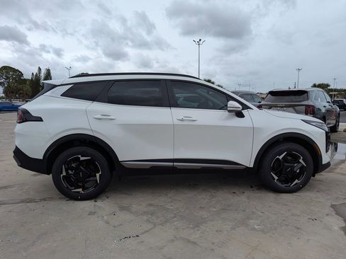 New 2026 Kia Sportage EX AWD/4WD image 9