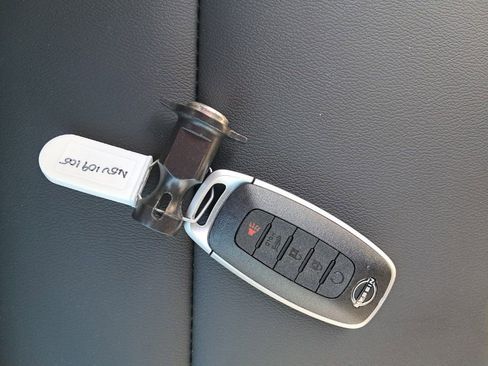 New 2025 Nissan Murano SL image 30