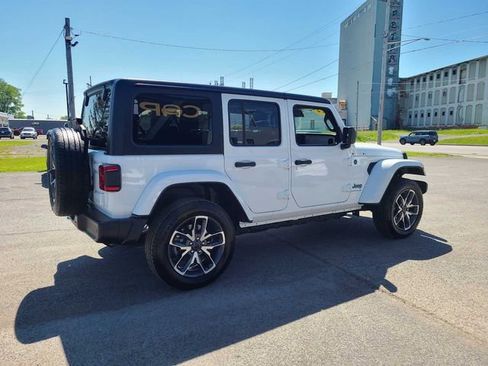 Used 2024 Jeep Wrangler Unlimited w/ Dual Top Group AWD/4WD image 6
