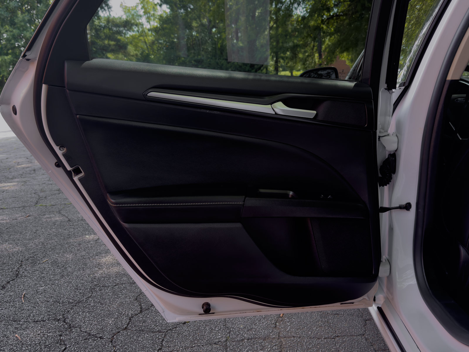 Used 2020 Ford Fusion Titanium FWD image 32