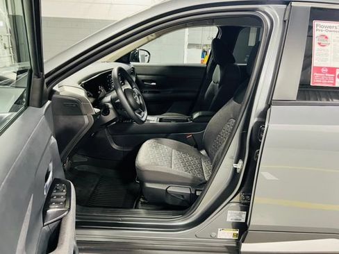Used 2026 Nissan Kicks SV FWD image 22