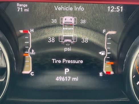 Used 2023 Jeep Wrangler Unlimited Rubicon w/ Cold Weather Group AWD/4WD image 11