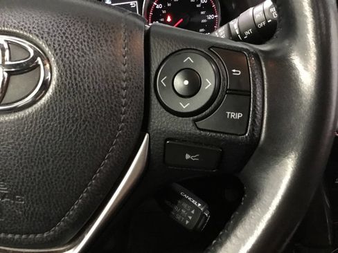 Used 2017 Toyota RAV4 SE AWD/4WD image 32