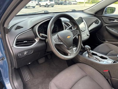 Used 2024 Chevrolet Malibu LT FWD image 17