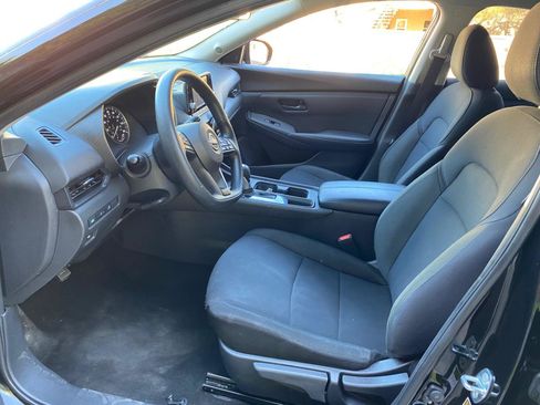 Used 2025 Nissan Sentra S FWD image 35