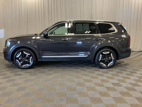 Used 2025 Kia Telluride S AWD/4WD image 9