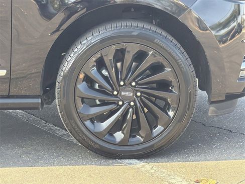 Used 2021 Lincoln Navigator L Black Label w/ Cargo Convenience Package image 37