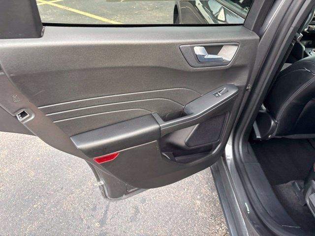 Used 2024 Ford Escape ST-Line w/ Tech Pack #1 AWD/4WD image 19