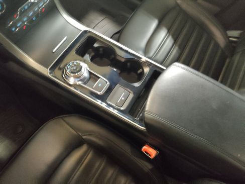 Used 2019 Ford Edge SEL w/ Equipment Group 201A FWD image 26