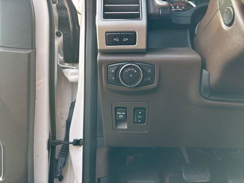 Used 2018 Ford F150 King Ranch w/ Equipment Group 601A Luxury image 16