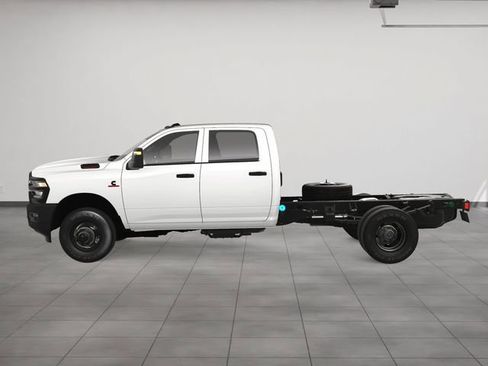 New 2025 RAM 3500 Tradesman image 3