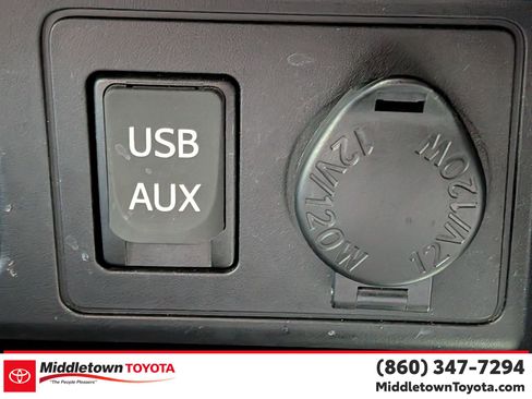 Used 2017 Toyota 4Runner SR5 Premium image 27