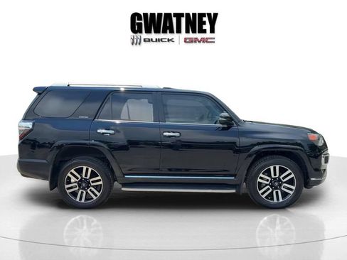 Used 2024 Toyota 4Runner Limited AWD/4WD image 4