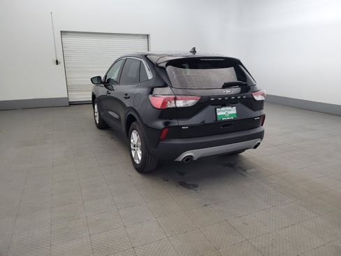 Used 2022 Ford Escape SE w/ Cold Weather Package image 5