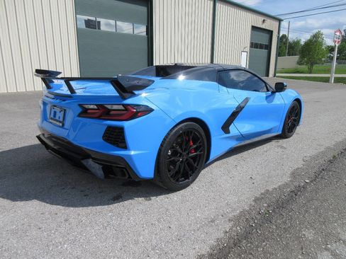 Used 2024 Chevrolet Corvette Stingray Premium Conv w/ Z51 Performance Package RWD image 6