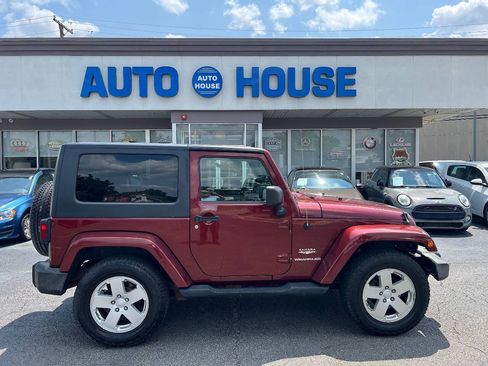 Used 2008 Jeep Wrangler Sahara w/ Dual Top Group AWD/4WD image 9