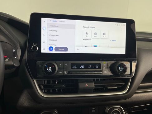 Used 2025 Toyota Grand Highlander XLE image 34